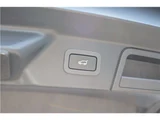 2018 Land Rover Range Rover Velar R Dynamic S 250PS SUV for sale, Japanese used car export - photo 40 of 41 | GULJI TRADERS