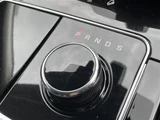 2019 Land Rover Range Rover Velar R Dynamic S 250PS 4WD SUV for sale, Japanese used car export - photo 22 of 24 | GULJI TRADERS