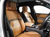 2021 Land Rover Range Rover Velar R Dynamic HSE 2.0L P250 4WD SUV for sale, Japanese used car export - photo 15 of 20 | GULJI TRADERS