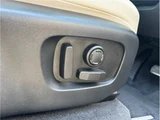 2023 Land Rover Range Rover Velar R Dynamic S D200 SUV for sale, Japanese used car export - photo 17 of 43 | GULJI TRADERS