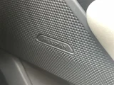 2023 Land Rover Range Rover Velar 4WD SUV for sale, Japanese used car export - photo 15 of 24 | GULJI TRADERS