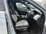 2025 Land Rover Range Rover Velar Dynamic SE SUV for sale, Japanese used car export - photo 15 of 50 | GULJI TRADERS