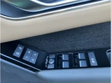 2025 Land Rover Range Rover Velar D200 SUV for sale, Japanese used car export - photo 6 of 43 | GULJI TRADERS