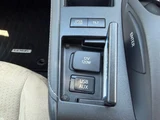 2011 Lexus CT CT200h Pearl Sedan for sale, Japanese used car export - photo 26 of 31 | GULJI TRADERS