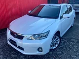 2011 Lexus CT CT200h Version C 17-inch alloy wheels Pearl Sedan for sale, Japanese used car export - photo 2 of 47 | GULJI TRADERS