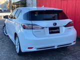 2011 Lexus CT CT200h Version C 17-inch alloy wheels Pearl Sedan for sale, Japanese used car export - photo 6 of 47 | GULJI TRADERS