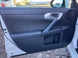 2011 Lexus CT CT200h Version C 17-inch alloy wheels Pearl Sedan for sale, Japanese used car export - photo 39 of 47 | GULJI TRADERS