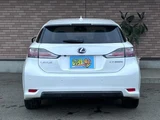 2011 Lexus CT Pearl Sedan for sale, Japanese used car export - photo 2 of 42 | GULJI TRADERS