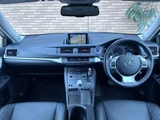 2011 Lexus CT Pearl Sedan for sale, Japanese used car export - photo 6 of 42 | GULJI TRADERS