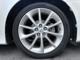 2011 Lexus CT Pearl Sedan for sale, Japanese used car export - photo 7 of 42 | GULJI TRADERS