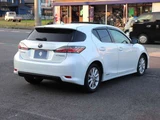 2011 Lexus CT 200h Version C Pearl Sedan for sale, Japanese used car export - photo 4 of 52 | GULJI TRADERS