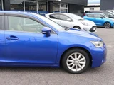 2011 Lexus CT 200h Version C Blue Sedan for sale, Japanese used car export - photo 11 of 52 | GULJI TRADERS