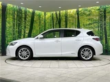 2011 Lexus CT CT200h Pearl Sedan for sale, Japanese used car export - photo 7 of 30 | GULJI TRADERS