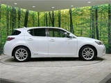 2011 Lexus CT CT200h Pearl Sedan for sale, Japanese used car export - photo 11 of 30 | GULJI TRADERS
