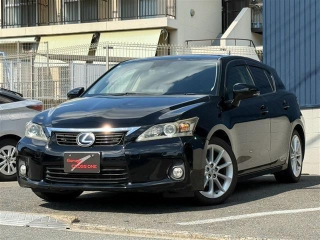 2011 Lexus CT Black Sedan for sale, Japanese used car export | GULJI TRADERS