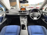 2011 Lexus CT 200h C Pearl Sedan for sale, Japanese used car export - photo 3 of 80 | GULJI TRADERS