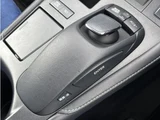 2011 Lexus CT 200h C Pearl Sedan for sale, Japanese used car export - photo 59 of 80 | GULJI TRADERS