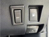 2011 Lexus CT 200h C Pearl Sedan for sale, Japanese used car export - photo 67 of 80 | GULJI TRADERS