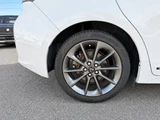 2011 Lexus CT 200h F Sport Pearl Sedan for sale, Japanese used car export - photo 10 of 75 | GULJI TRADERS