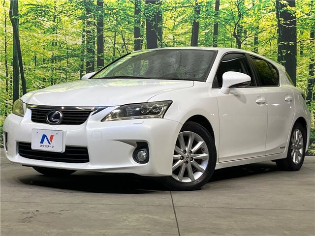2011 Lexus CT CT200h Pearl Sedan for sale, Japanese used car export | GULJI TRADERS