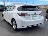 2011 Lexus CT 200h Version C Pearl Sedan for sale, Japanese used car export - photo 2 of 24 | GULJI TRADERS