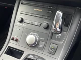 2011 Lexus CT 200h Version C Pearl Sedan for sale, Japanese used car export - photo 8 of 24 | GULJI TRADERS