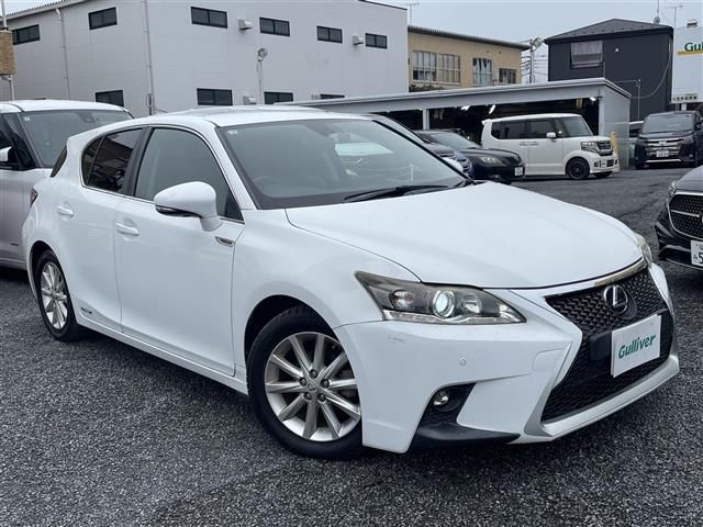 2011 Lexus CT 200h Red Sedan for sale, Japanese used car export | GULJI TRADERS