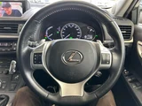 2011 Lexus CT 200h 4WD Pearl Sedan for sale, Japanese used car export - photo 21 of 24 | GULJI TRADERS