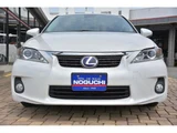 2011 Lexus CT CT200h Pearl Sedan for sale, Japanese used car export - photo 7 of 10 | GULJI TRADERS