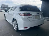 2011 Lexus CT 200h Version L Pearl Sedan for sale, Japanese used car export - photo 7 of 12 | GULJI TRADERS