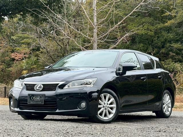2011 Lexus CT CT200h Version C Black Sedan for sale, Japanese used car export - photo 1 of 10 | GULJI TRADERS