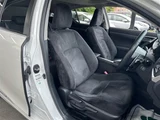 2011 Lexus CT CT200h Version C Pearl Sedan for sale, Japanese used car export - photo 10 of 30 | GULJI TRADERS