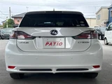 2011 Lexus CT CT200h Version C Pearl Sedan for sale, Japanese used car export - photo 22 of 30 | GULJI TRADERS