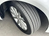 2011 Lexus CT CT200h Version C Pearl Sedan for sale, Japanese used car export - photo 29 of 30 | GULJI TRADERS