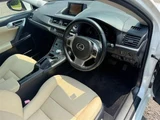 2011 Lexus CT 200h VerL Pearl Sedan for sale, Japanese used car export - photo 5 of 10 | GULJI TRADERS