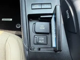 2011 Lexus CT 200h VerL Pearl Sedan for sale, Japanese used car export - photo 7 of 10 | GULJI TRADERS