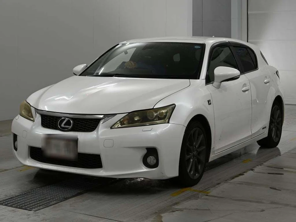 2011 Lexus CT CT200h F Sport - photo 1 2011 Lexus CT CT200h F Sport Pearl Sedan for sale, Japanese used car export - photo 1 of 12 | GULJI TRADERS