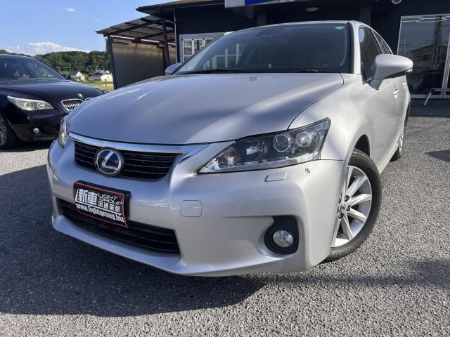 2011 Lexus CT CT200h Version C Silver Sedan for sale, Japanese used car export | GULJI TRADERS