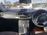 2011 Lexus CT CT200h Version C Silver Sedan for sale, Japanese used car export - photo 3 of 9 | GULJI TRADERS