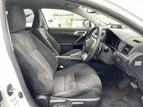 2011 Lexus CT CT200h Version C Pearl Sedan for sale, Japanese used car export - photo 4 of 9 | GULJI TRADERS