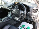 2012 Lexus CT 200h Version L Inspected by third-party organization AIS Rating: 4 Pearl Sedan for sale, Japanese used car export - photo 30 of 51 | GULJI TRADERS