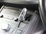 2012 Lexus CT 200h Version L Inspected by third-party organization AIS Rating: 4 Pearl Sedan for sale, Japanese used car export - photo 40 of 51 | GULJI TRADERS