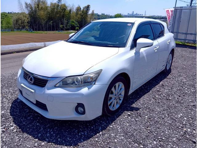 2012 Lexus CT CT200h White Sedan for sale, Japanese used car export | GULJI TRADERS
