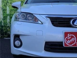 2012 Lexus CT 200h Version C White Sedan for sale, Japanese used car export - photo 36 of 54 | GULJI TRADERS