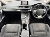 2012 Lexus CT CT200h VersionC Pearl Sedan for sale, Japanese used car export - photo 8 of 10 | GULJI TRADERS