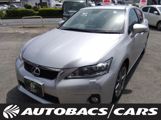 2012 Lexus CT 1800CT200h Creative Textile Interior 5-Door DCV 2WD Silver Sedan for sale, Japanese used car export | GULJI TRADERS