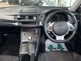 2012 Lexus CT CT200h Version C Pearl Sedan for sale, Japanese used car export - photo 6 of 10 | GULJI TRADERS