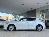 2013 Lexus CT CT200h Version C Pearl Sedan for sale, Japanese used car export - photo 22 of 30 | GULJI TRADERS
