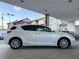 2013 Lexus CT CT200h Version C Pearl Sedan for sale, Japanese used car export - photo 26 of 30 | GULJI TRADERS