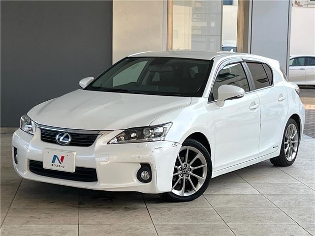 2013 Lexus CT CT200h Creative Textile Interior Pearl Sedan for sale, Japanese used car export - photo 1 of 30 | GULJI TRADERS